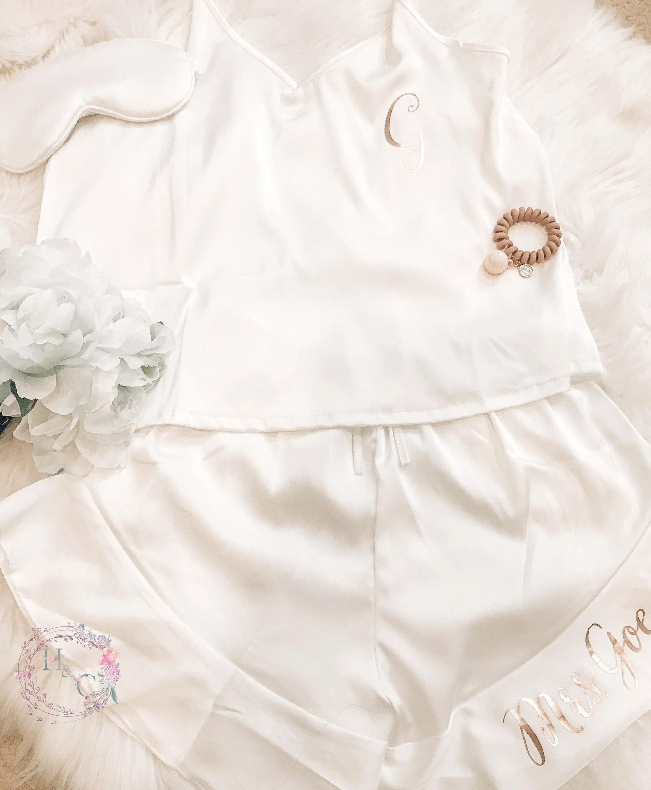 Bridesmaid Gift, Bridesmaid CAMI Pajama Set,Bridesmaid PJs,  Slumber Party Pjs, WHITE Bridal PJ