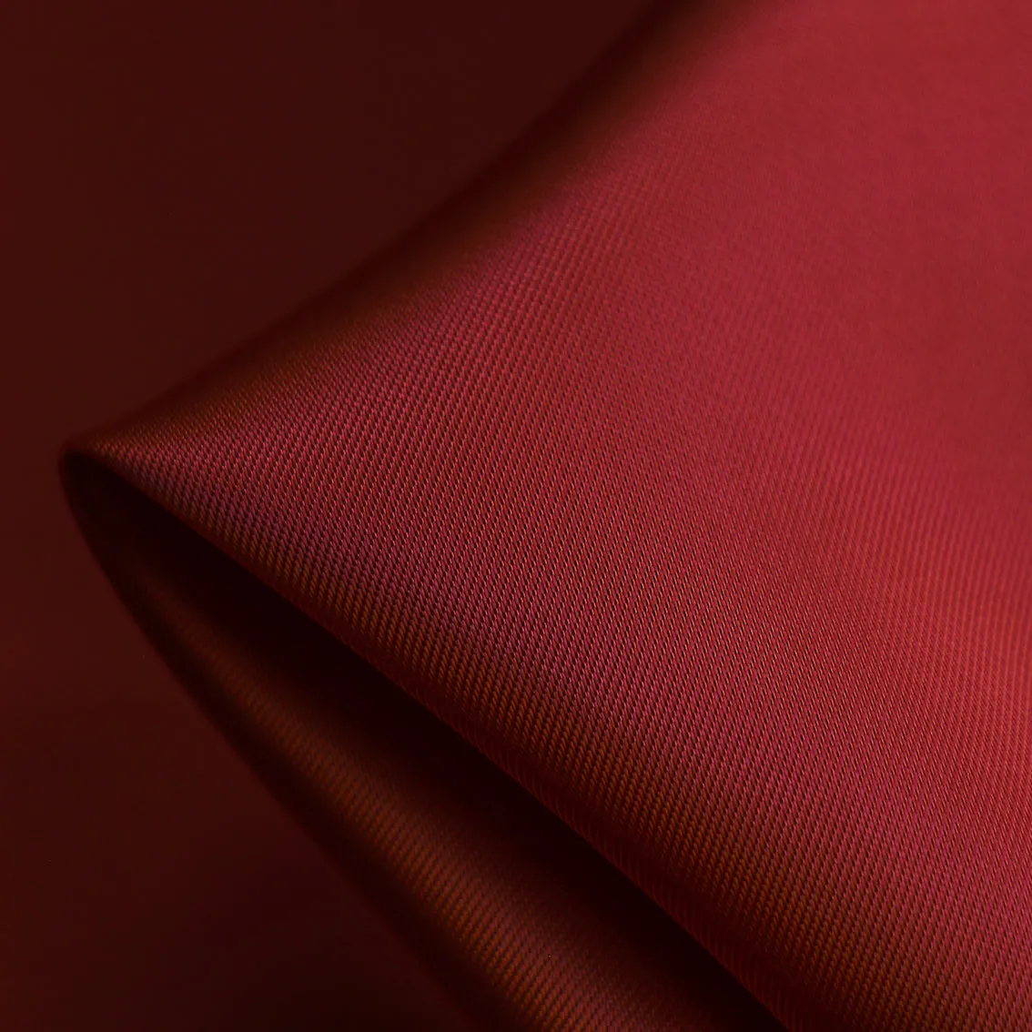 Nuovo Cherry Lining